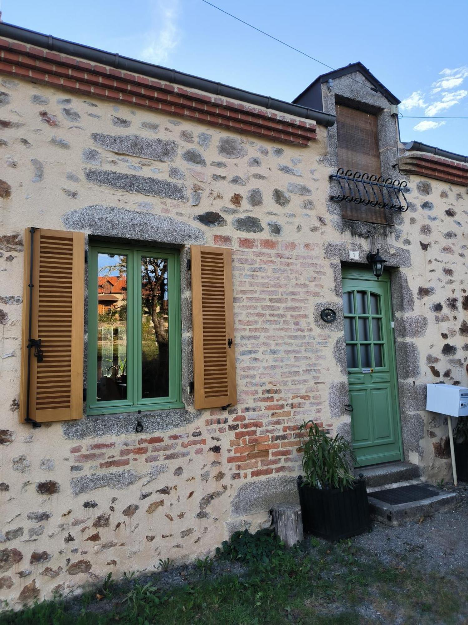 Chambres D'Hotes Montjouan Larochemillay Buitenkant foto